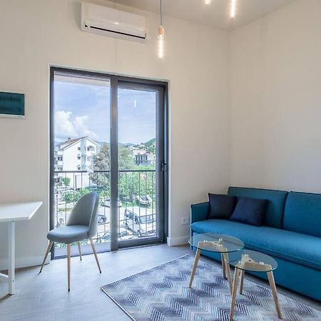 Mini Condos 13 D1 - Modern Studio With Mezzanine ติวัต ภายนอก รูปภาพ